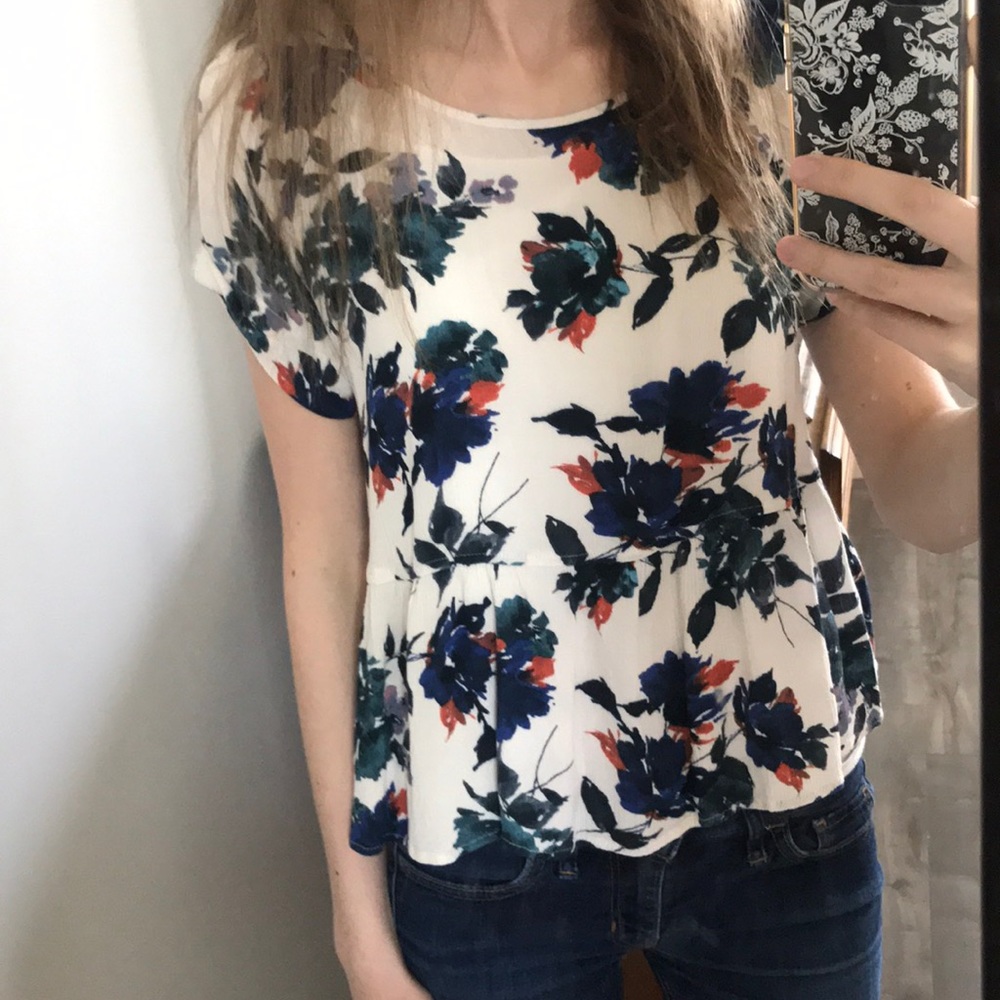 Floral detailed blouse